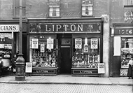 Lipton’s Shop in Crown Street, 1924.